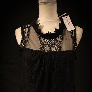 NTW- NY COLLECTION Sleeveless Mock Neck Lace Top🤍